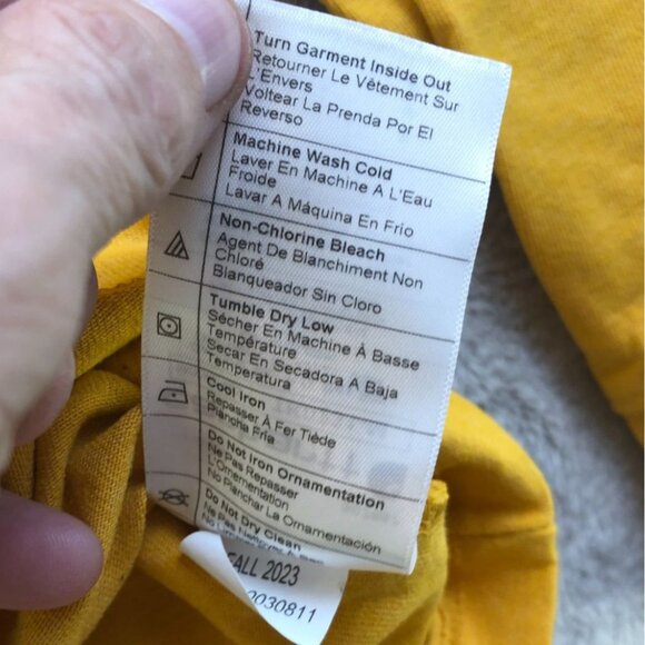 Carhartt Mens T-Shirt Small Long Sleeve Loose Fit Pullover Signature Logo Yellow - Picture 7 of 10